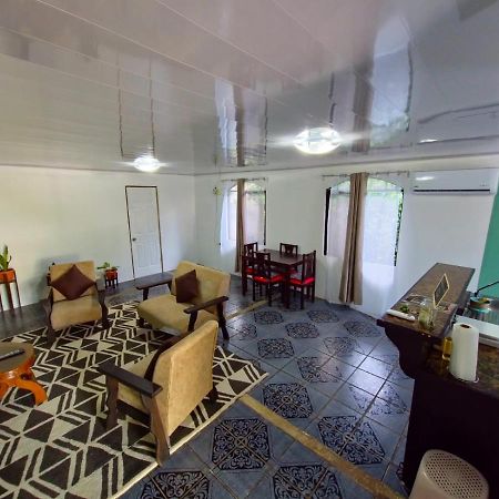 Micheck Beach House Tortuguero Bagian luar foto