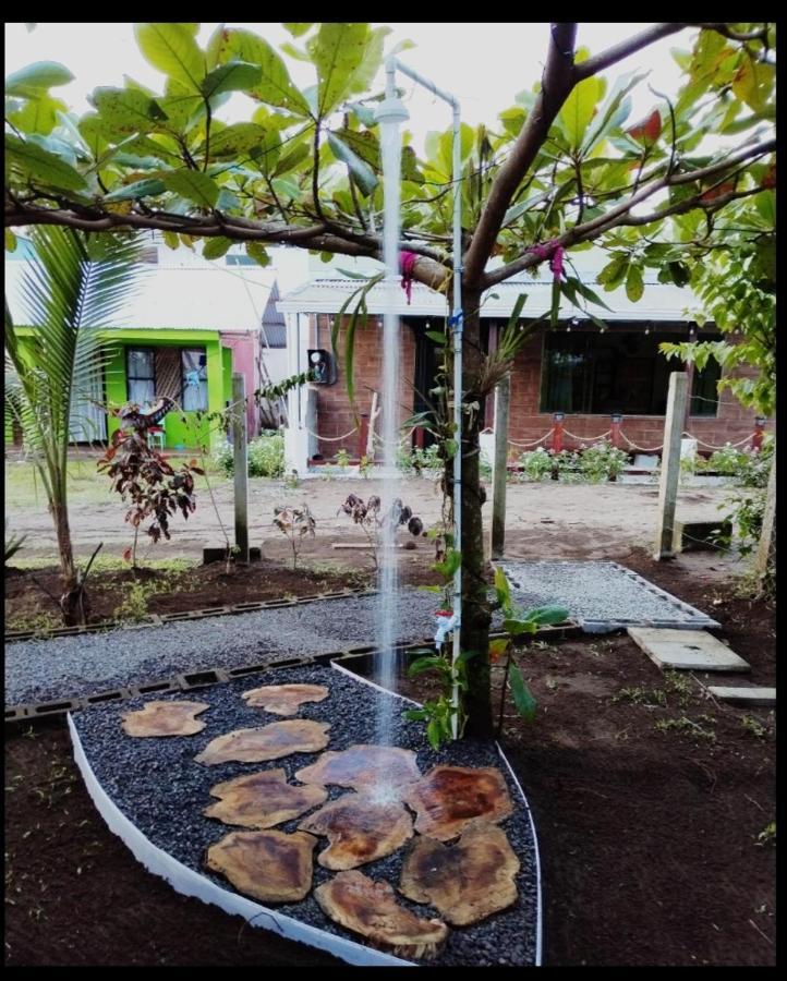 Micheck Beach House Tortuguero Bagian luar foto