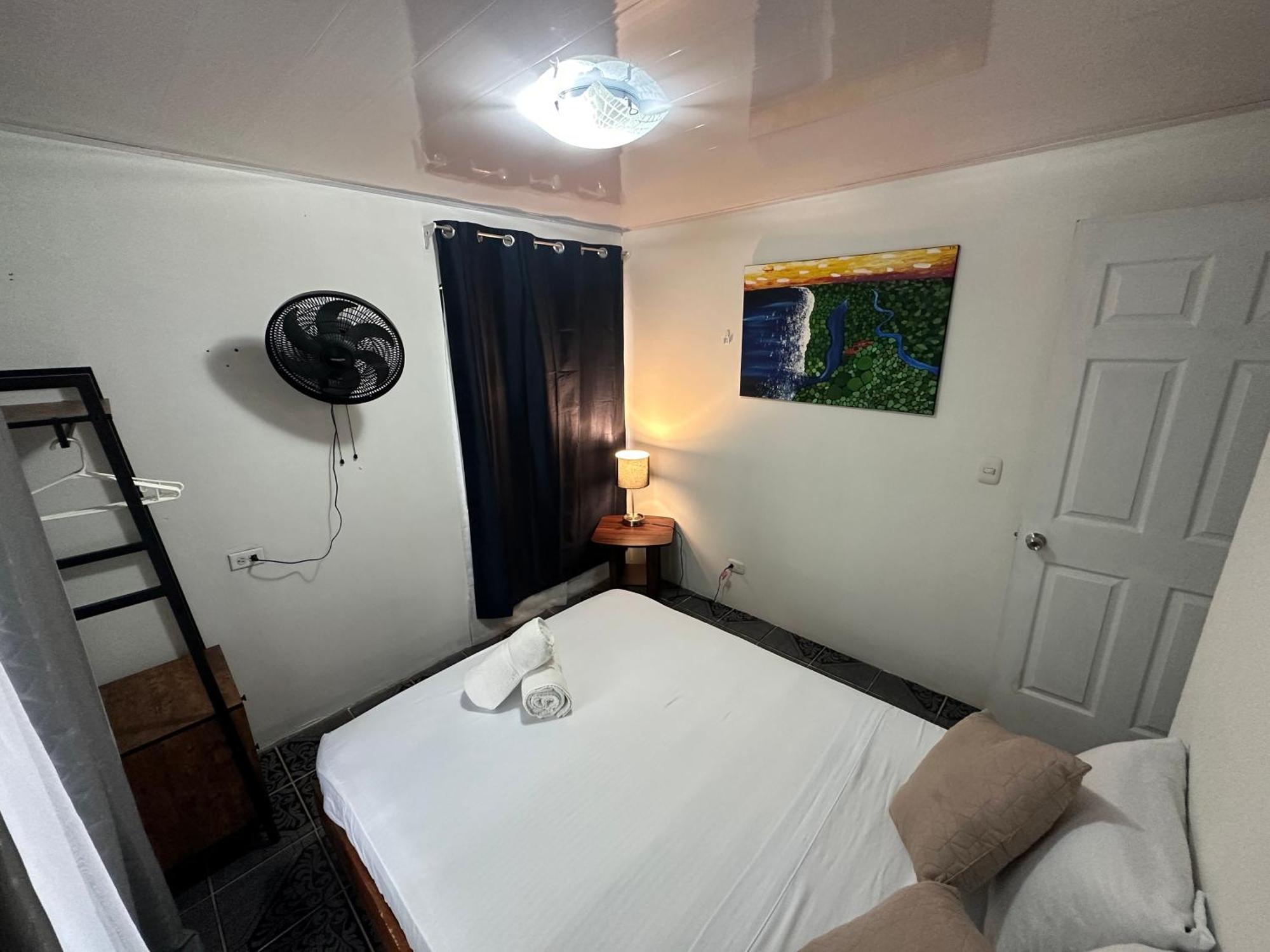 Micheck Beach House Tortuguero Bagian luar foto